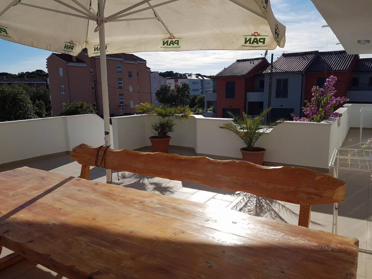 Apartmani Slavica Биоград-на-Мору Экстерьер фото